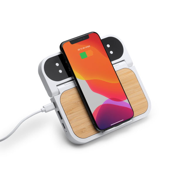 Senko - wireless charger made of bamboo