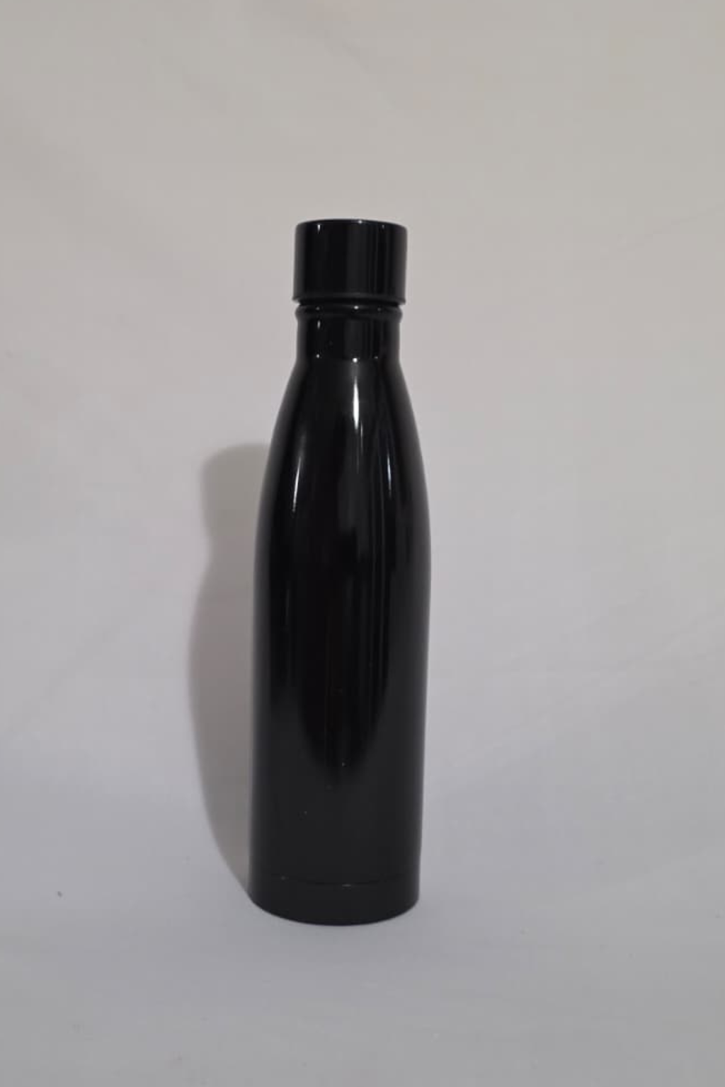 Copper vaccum insulated marble white water bottle